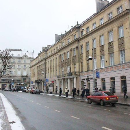 Apartment On Lychakivska Lviv Exterior photo